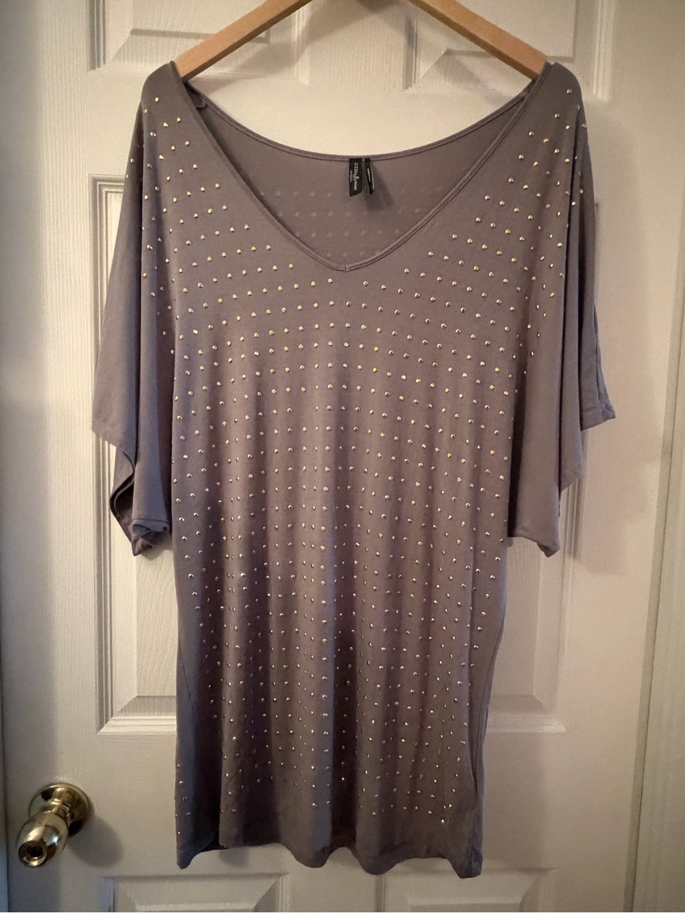 Guess by Marciano Gray luxury v-neck top with gold rhinestones, size L